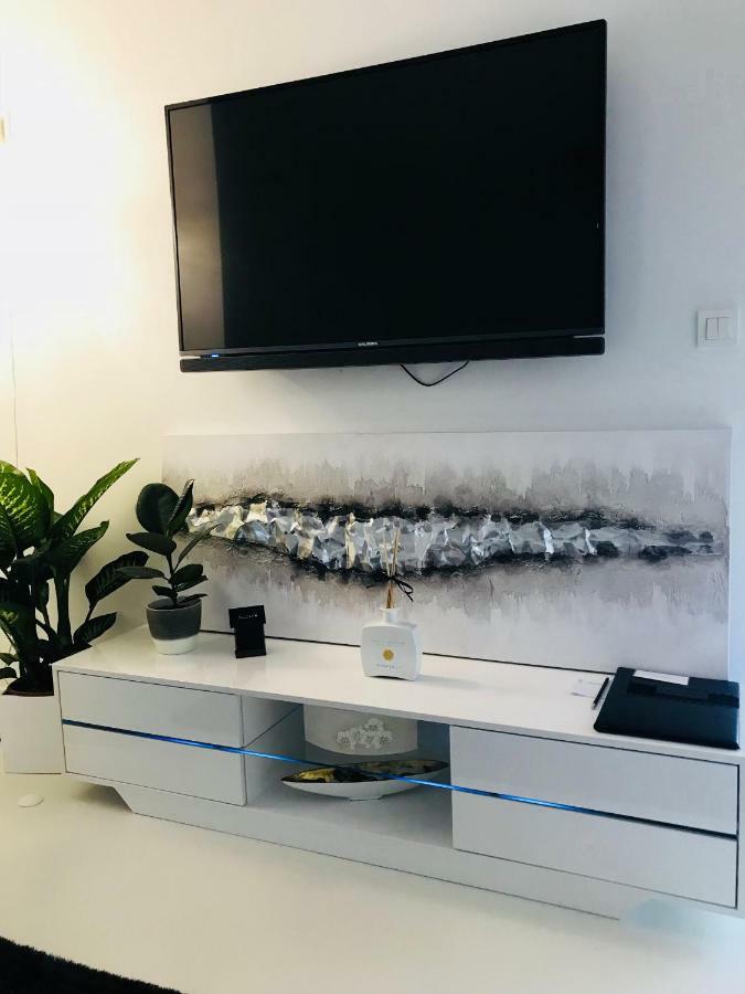 רוביני Apartmani Beril Lux מראה חיצוני תמונה