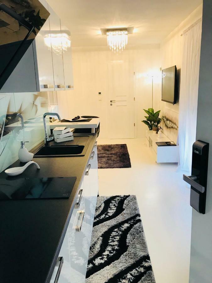 רוביני Apartmani Beril Lux מראה חיצוני תמונה